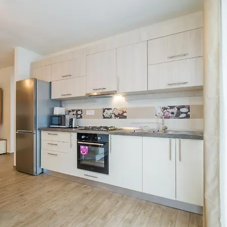 Modern Ap - Terrace - Parking Apartment *